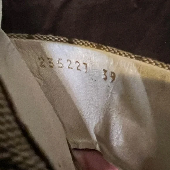 Gucci Women's Brown and Gold Slide Sandals